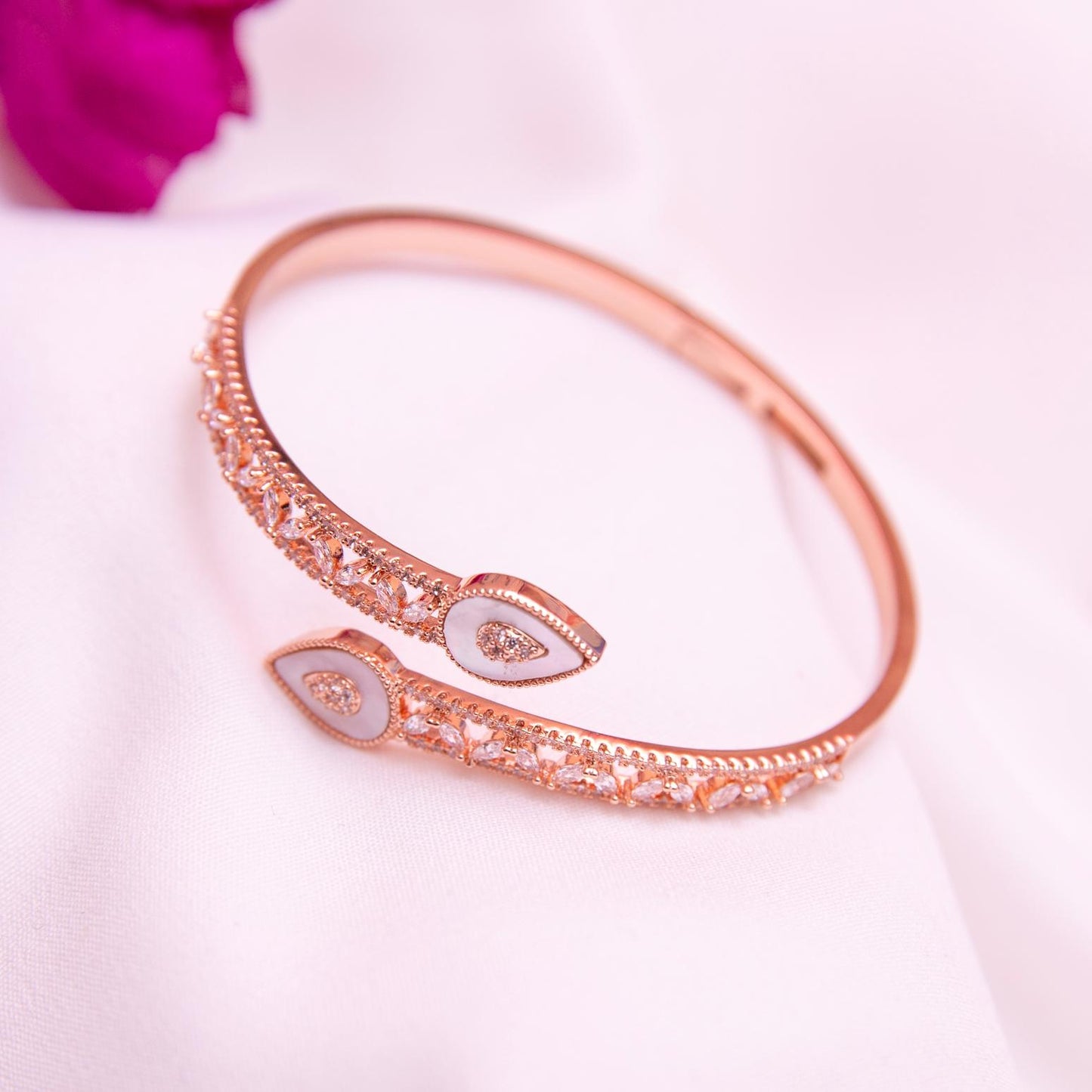 Mother Pearl Rose Gold Bracelet