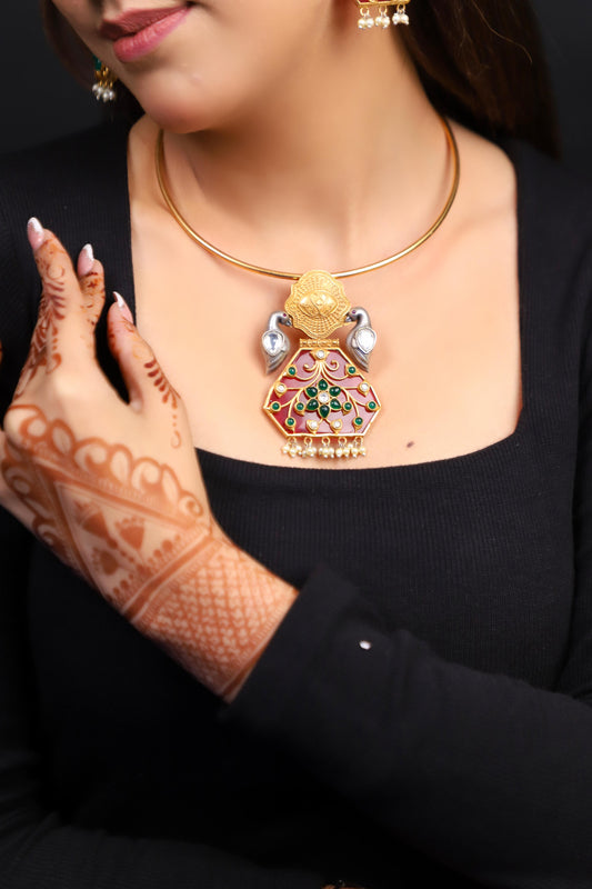 Antique Gold Pendent Set