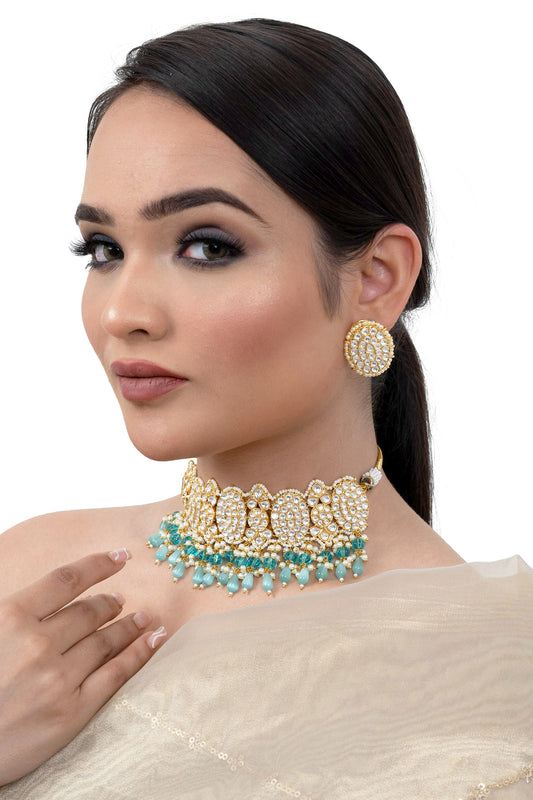 Naaz Choker