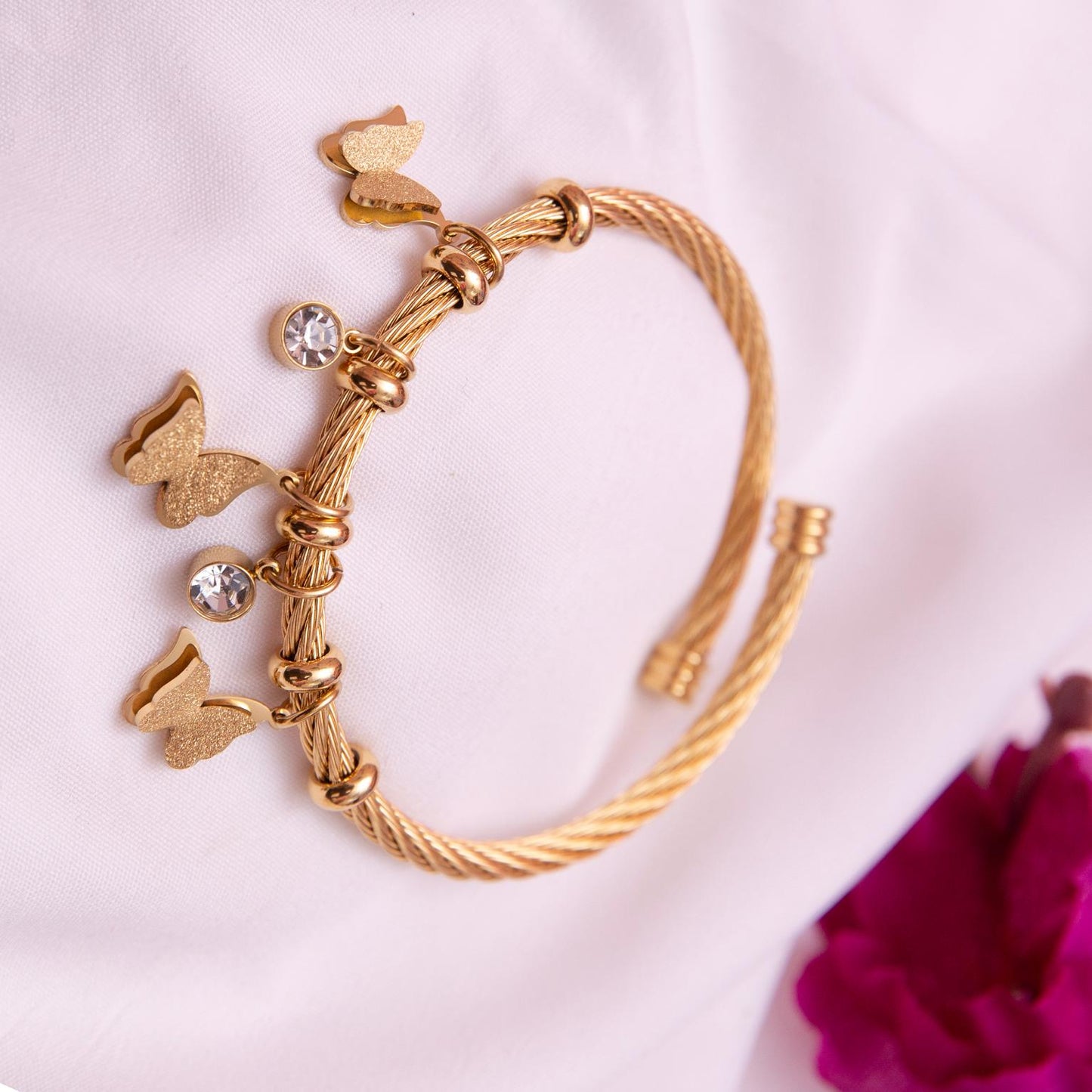 Charm bracelet
