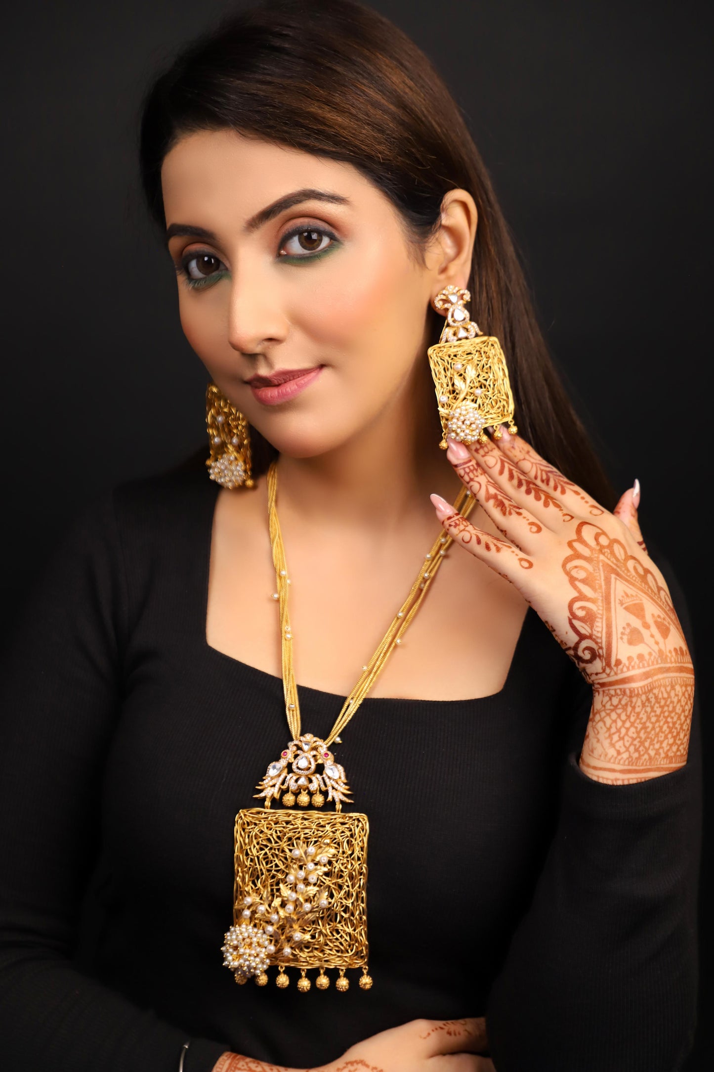 Gold Pendant Set
