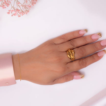 Twist Ring