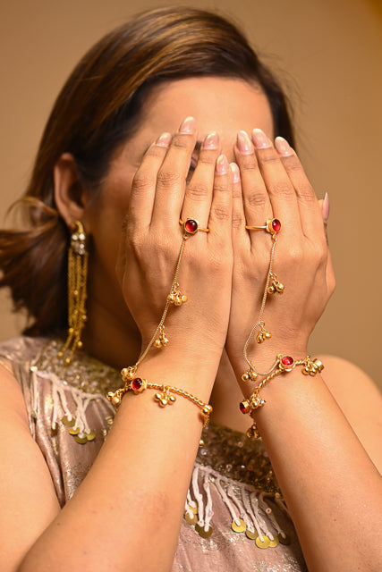 Noor Ghungroo Hathphool