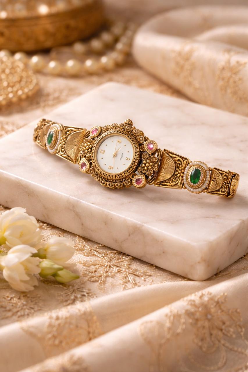Noor Royale watch